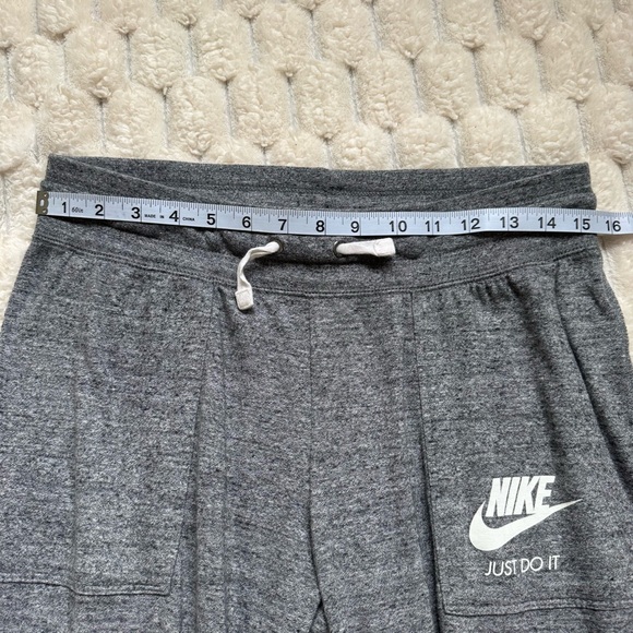 $5 item🍓 NIKE | Crop Jogger - Picture 12 of 13